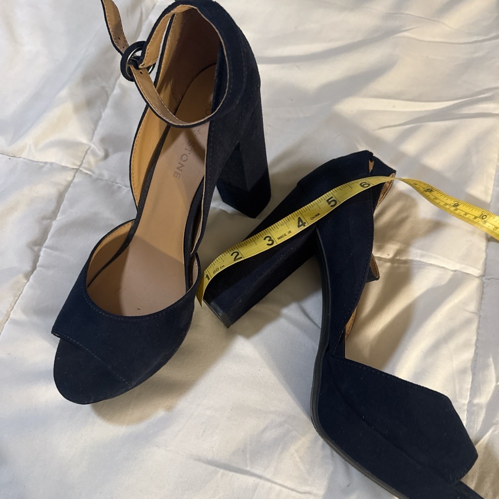 Chic Navy Block Heels